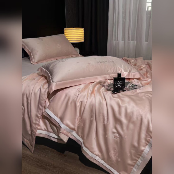 Refined Silk Summer Quilt