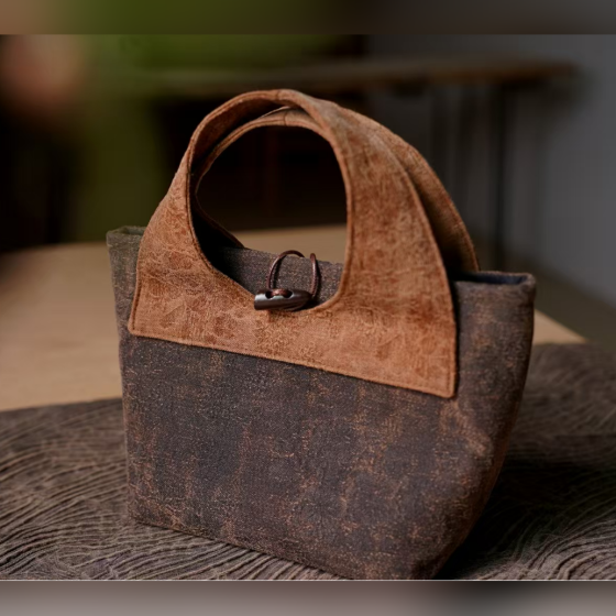 Qiu Jian Silk Bag