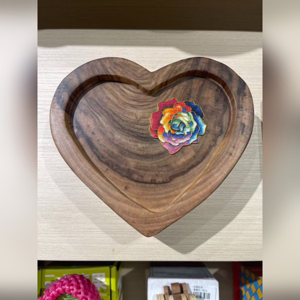 Filigree Rose Teapot Pad (Walnut Heart)